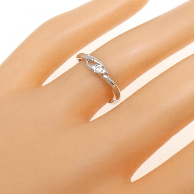 Nhẫn kim cương K18WG 0.05CT 670779