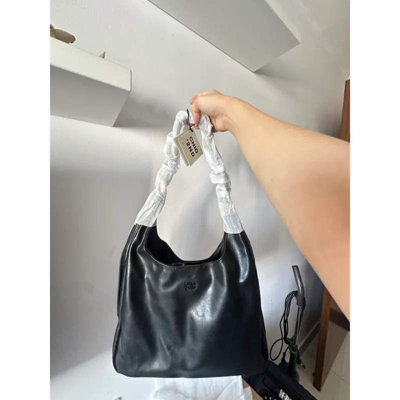 Túi xách nữ Chio2nd size trung màu đen chính hãng 1008098