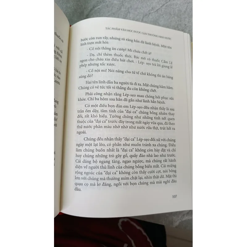 TUỔI THƠ DỮ DỘI - TIẾNG HÁT TRÊN ĐỊA NGỤC CÔN ĐẢO - VƯỢT CÔN ĐẢO 692983