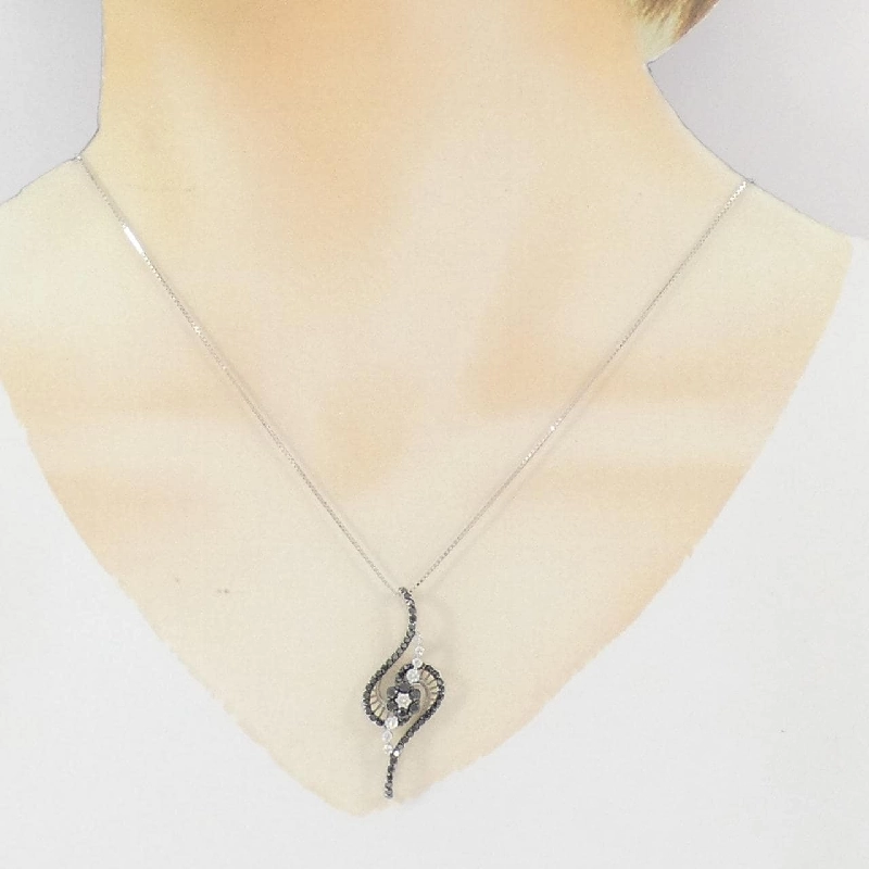 K18WG/K18BG Hoa Đá Kim Cương Dây Chuyền 1.10CT - Hàng hiệu Chính Hãng 856386