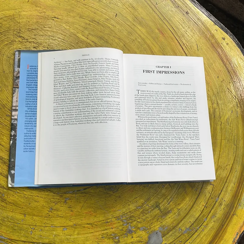 A HISTORY OF FOOTSCRAY- JOHN LACK 594735