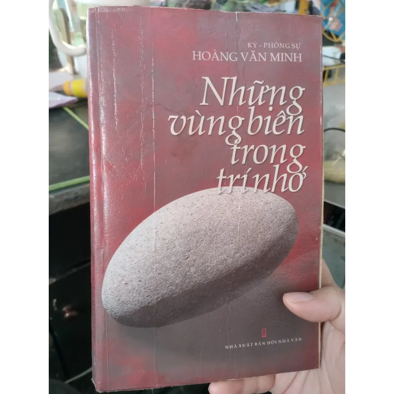 Những vùng biên trong trí nhớ của tác giả Hoàng Văn Minh. 
Thể loại: Ký - Phóng sự.
 695655