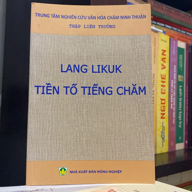 LANG LIKUK - TIỀN TỐ TIẾNG CHĂM 1020065