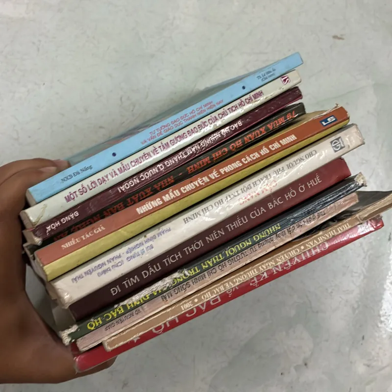 Combo 11 cuốn về Bác Hồ - Hồ Chí Minh 1010769