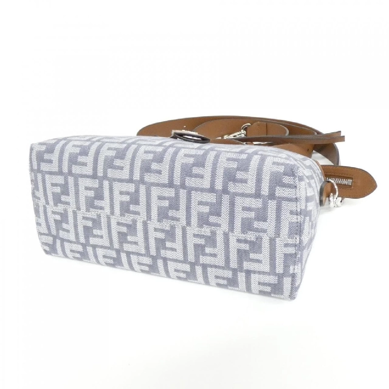 【Sản phẩm mới】Fendi By The Way Soft Medium 8BL155 AUT4 Túi 615448