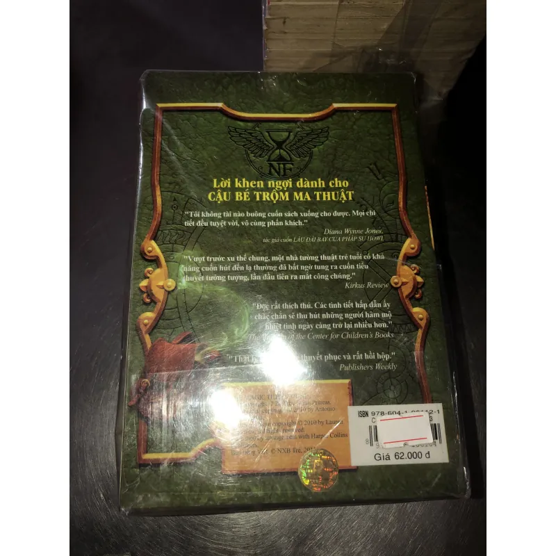 Cậu bé trộm ma thuật - Sarah Prineas 1027329