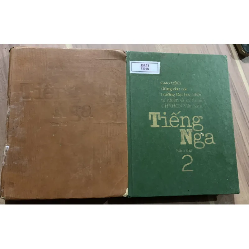 Sách học tiếng Nga, bìa cứng, in tại Nga, tập 1-2 602986