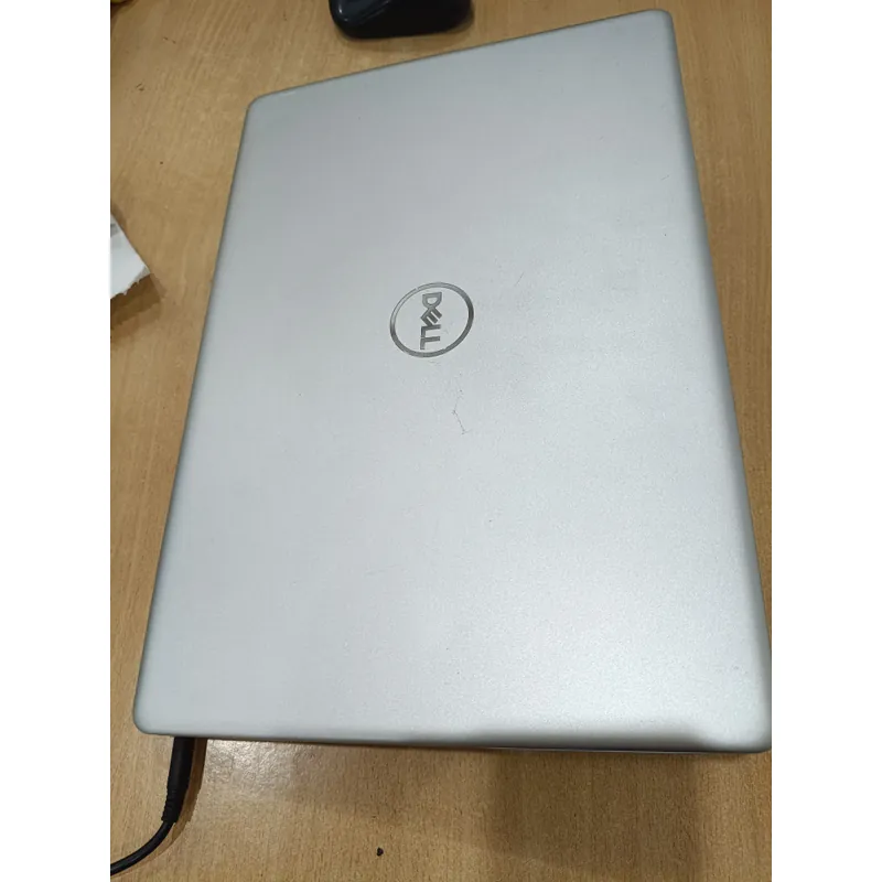 Thanh lý Máy tính Dell 5570 Core i5  1035 , Ram 8GB, SSD 512GB, màn hình 15,6 inch 715718