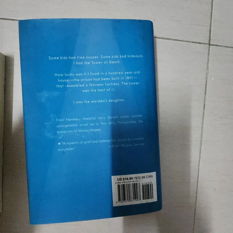 Sách The Warden's daughter 716924