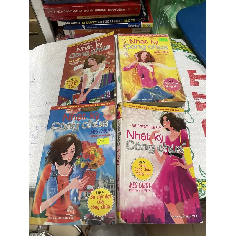 Nhật ký công chúa 4 cuốn  1030494