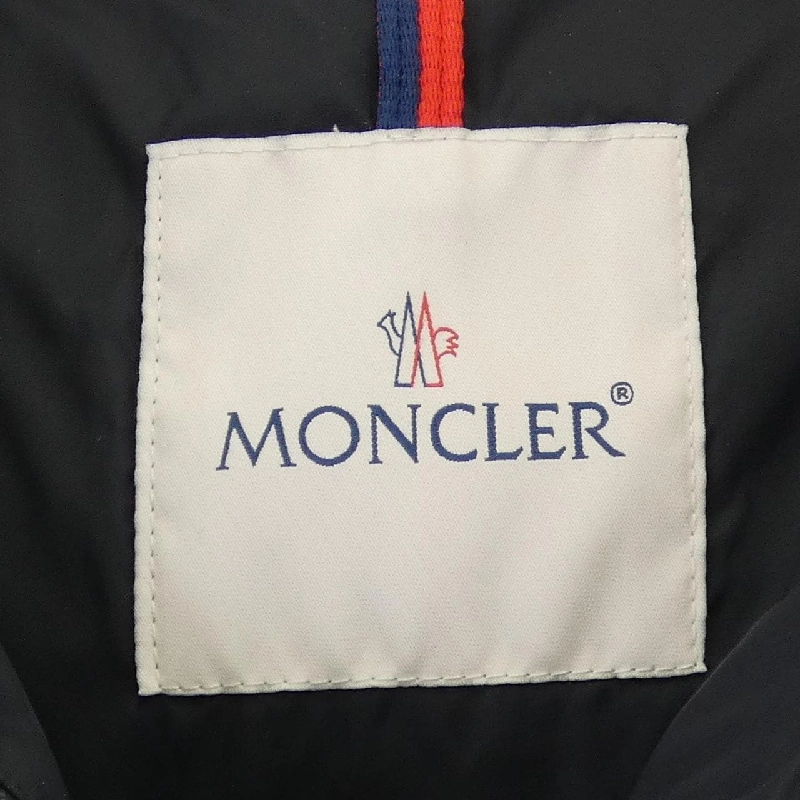Áo khoác lông vũ MONCLER BETULA 632409