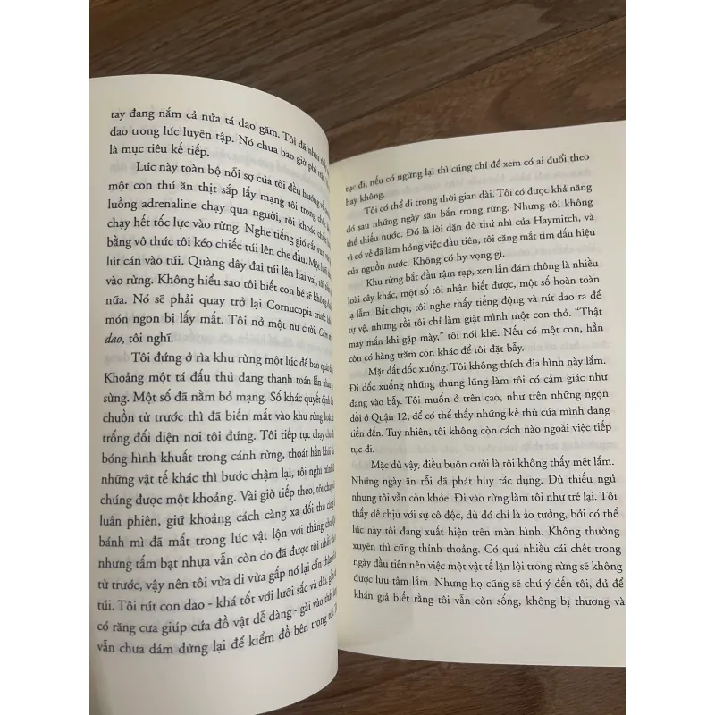 Đấu trường sinh tử - Húng Nhại - Bắt lửa - Suzanne Collins 1027958