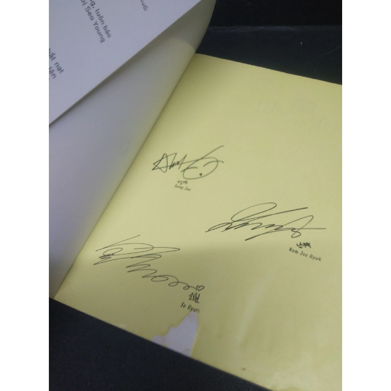 Who Are You School 2015 mới 70% ố nhẹ, ướt nhẹ 2018 HCM2705 KBS SÁCH VĂN HỌC 923820