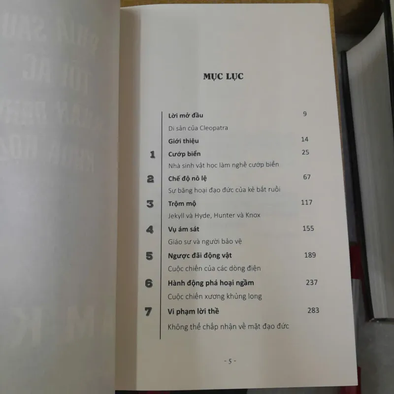 PHÍA SAU TỘI ÁC NHÂN DANH KHOA HỌC - SAM KEAN 739790