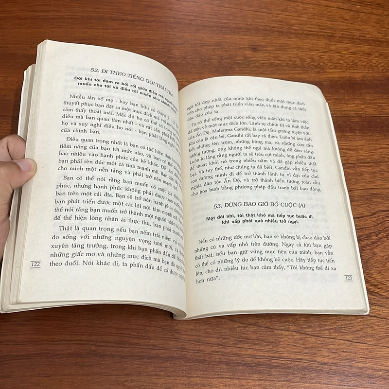 II Sách Kỹ Năng: Con Đường Tuổi Trẻ - Daisaku Ikeda - 2005 519808
