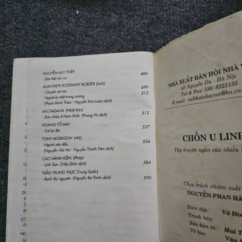 Chốn u linh - Mục lục toàn nhà văn Nobel 733932