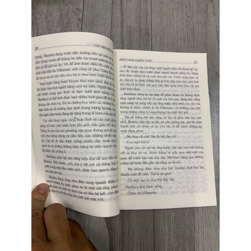 Người đàn bà bèo bọt. 1a4 509054