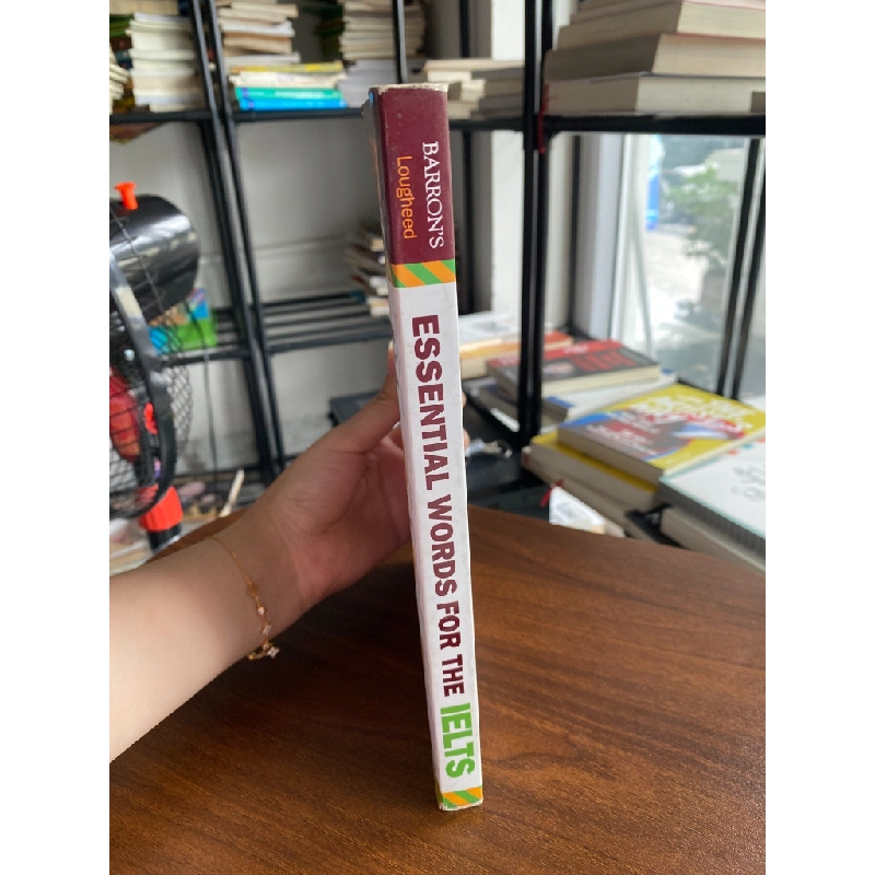 Essential Words For The IELTS - Barron's 537715