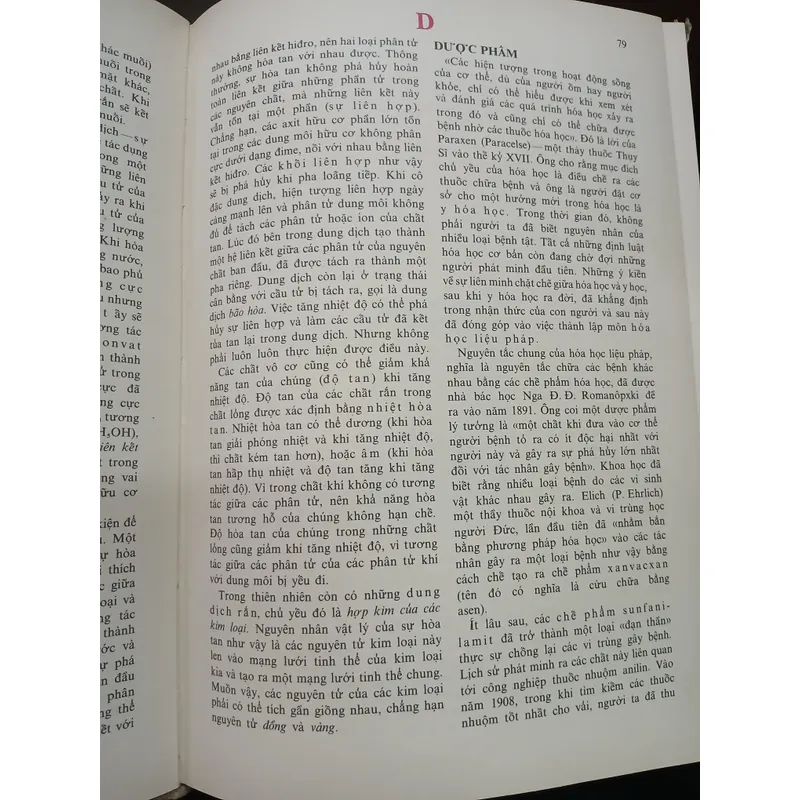 TỪ ĐIỂN BÁCH KHOA NHÀ HÓA HỌC TRẺ TUỔI 730856