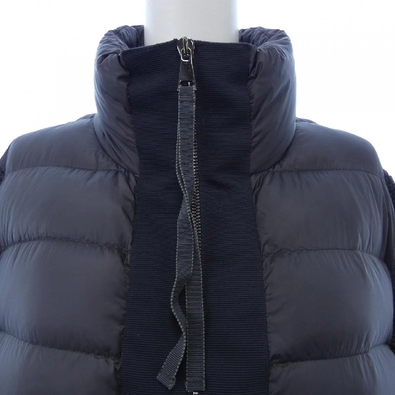 Áo khoác lông vũ MONCLER 635616