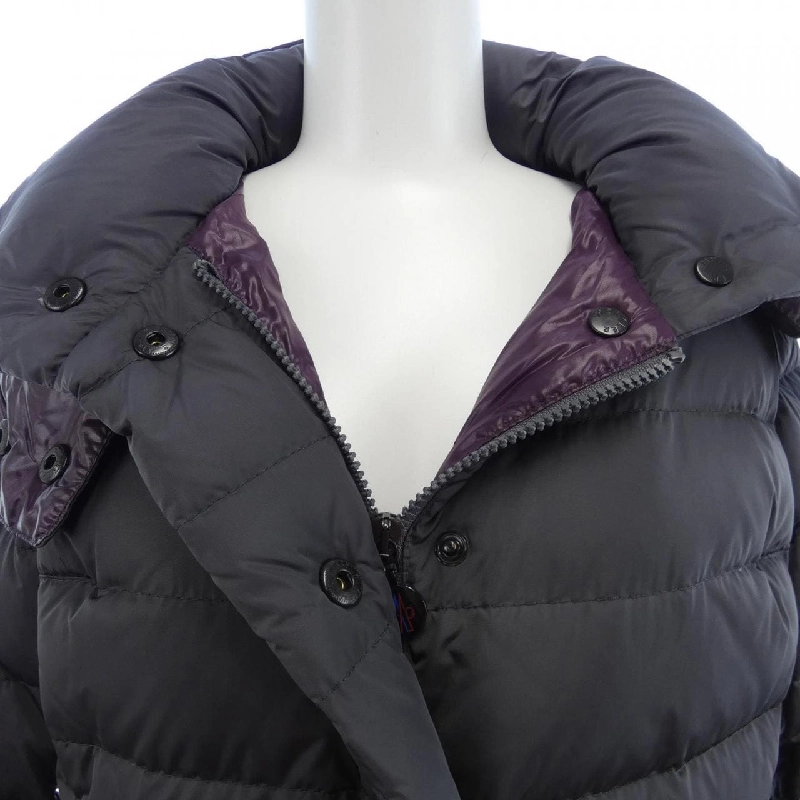 Áo khoác lông vũ MONCLER 635683
