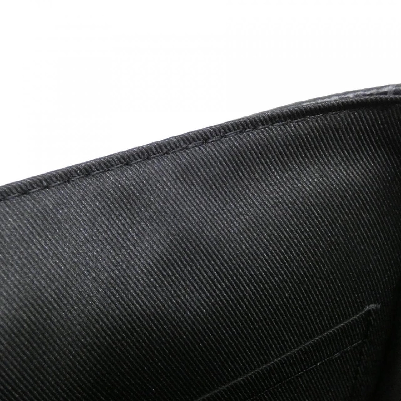 Túi đeo vai Louis Vuitton Monogram Eclipse District PM M46255 610991