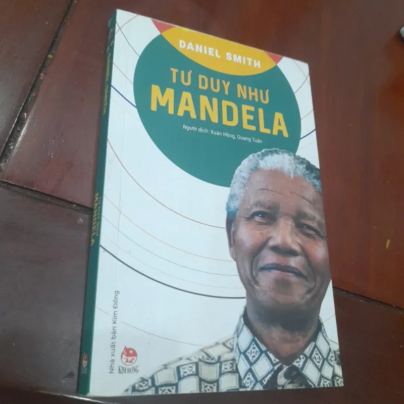 Daniel Smith - TƯ DUY NHƯ MANDELA 1002871