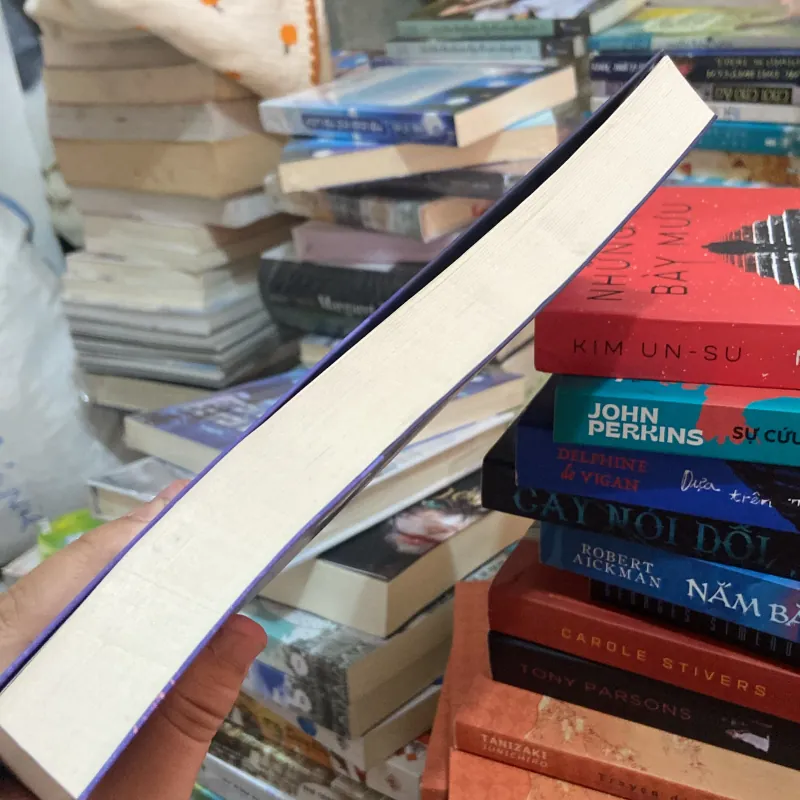 (Kỳ ảo- Giả tưởng) - Ánh lửa trong tro tàn - Sabaa Tahir 1003058