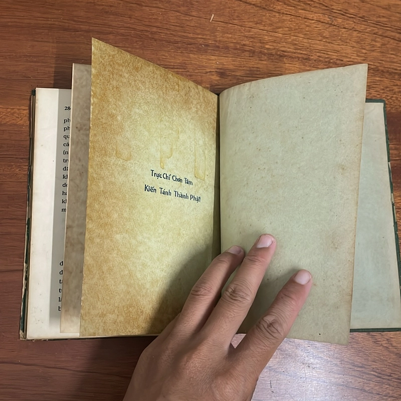 II Tựa sách: Con Đường Chuyển Hoá - Thích Nhất Hạnh (Sách đã được đóng bìa cứng) 502106