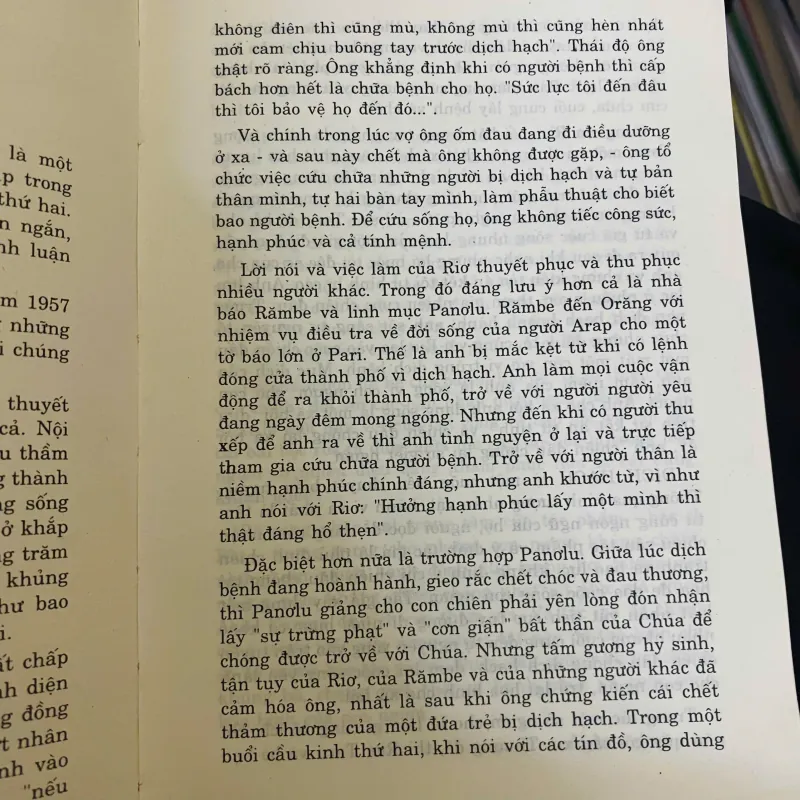 Albert Camus – Dịch Hạch 1013676