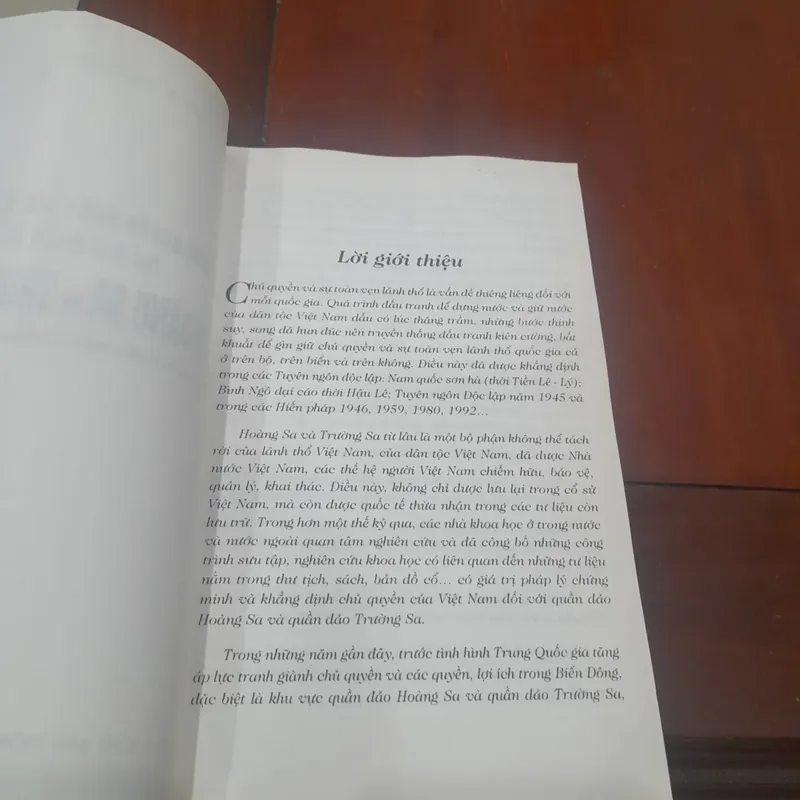 Chủ quyền quốc gia Việt Nam tại hai quần đảo HOÀNG SA và TRƯỜNG SA qua tư liệu 646989