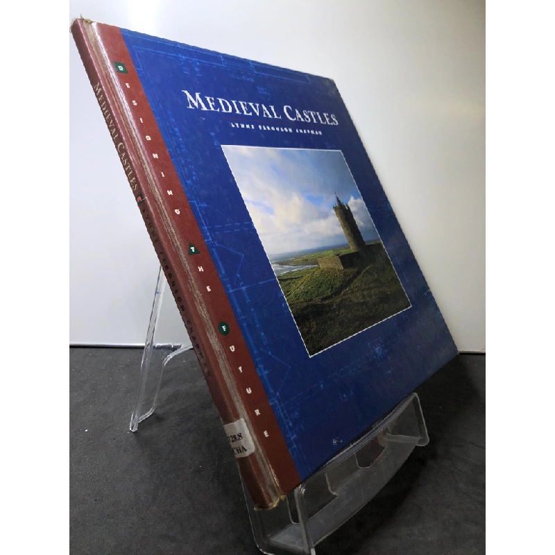 Medieval Castles BÌA CỨNG mới 85% bẩn nhẹ Lynne Ferguson Chapman HPB3107 NGOẠI VĂN 350471