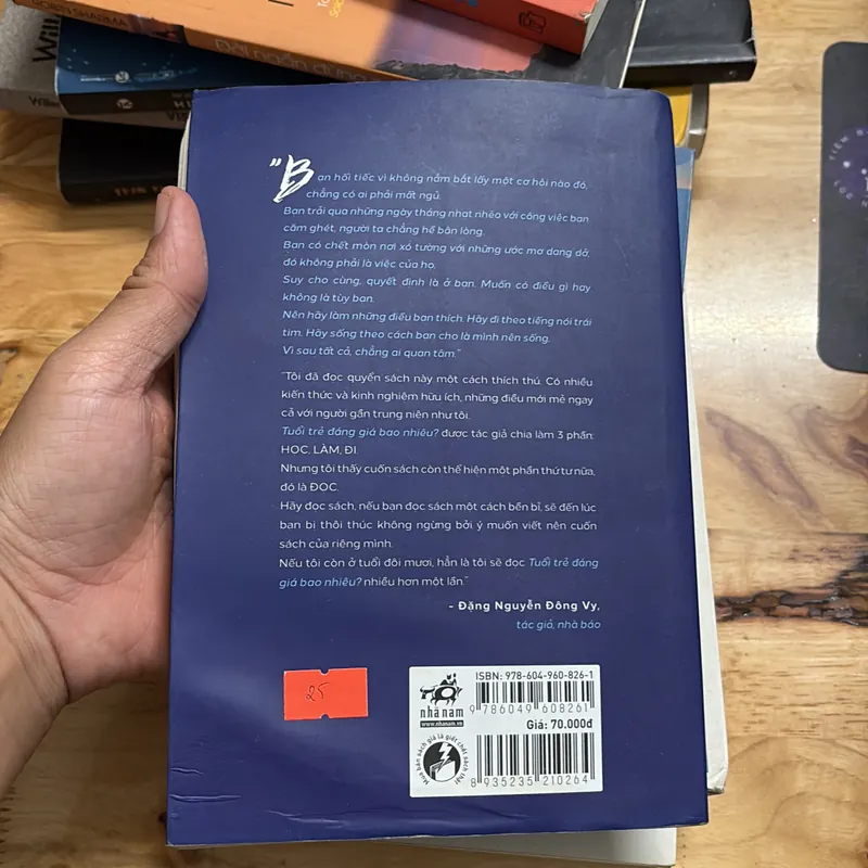 II Sách Kỹ Năng: Tuổi Trẻ Đáng Giá Bao Nhiêu? - ROSIE NGUYỄN - 2017 640133