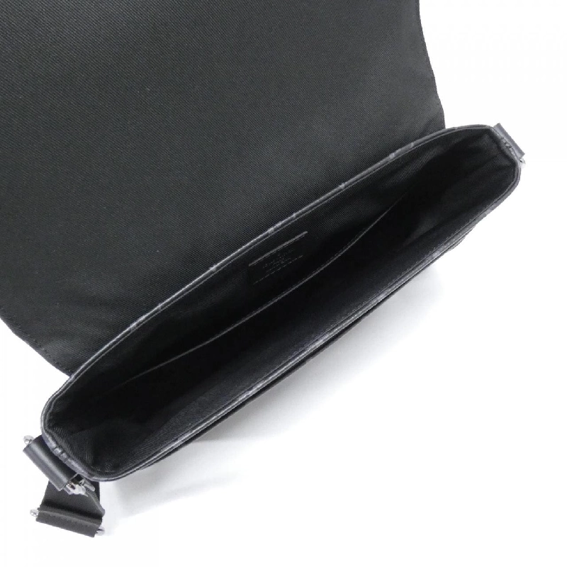 Túi đeo vai Louis Vuitton Monogram Eclipse District PM M45272 - Hàng hiệu Chính hãng 802061