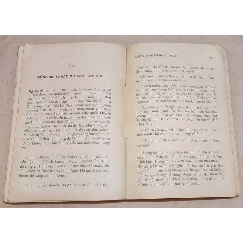 CHIẾC ĐẠI HỒNG BÀO CÒN LẠI - Phóng tác: Thanh Châu  732173
