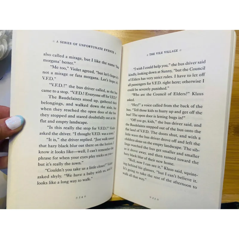 [Sách tiếng Anh 2hand] Like new 90% - The Vile Village – Lemony Snicket 961107