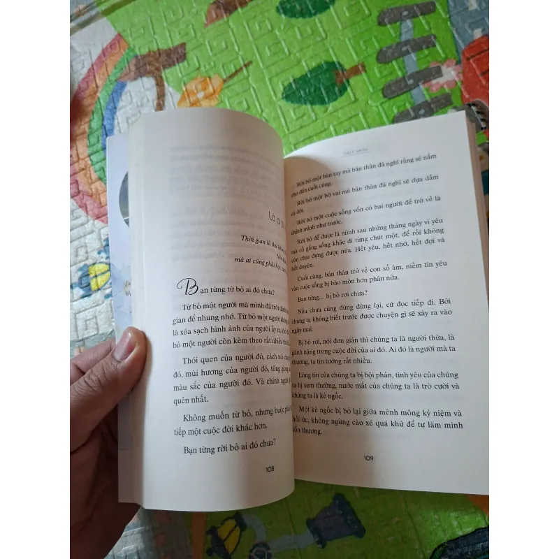 Sẽ Có Người Hạnh Phúc Đúng Lúc Một Người Đau 1000071