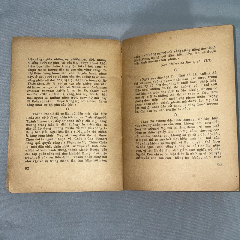 Sách Mẹ ơn cứu rỗi 1964 936337