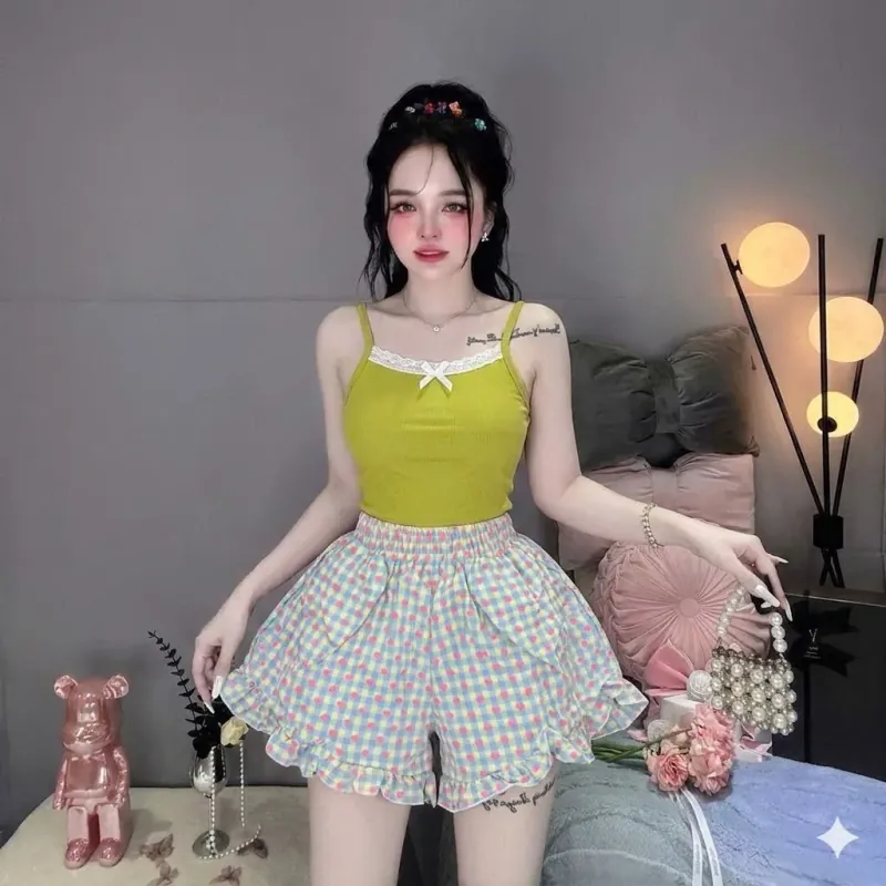 Quần sóc vải nữ thể thao 1009591