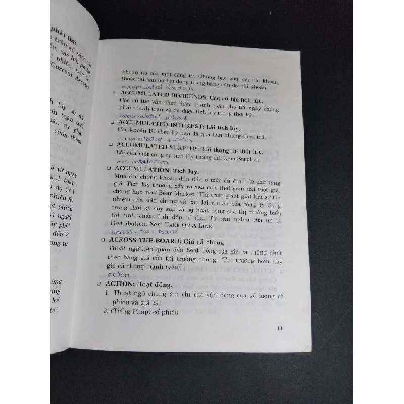 Cẩm nang thuật ngữ thị trường chứng khoán Anh-Việt mới 70% bẩn bìa, ố nhẹ, tróc gáy, có chữ viết, tróc bìa 2003 HCM1001 Lê Minh Cẩn KINH TẾ - TÀI CHÍNH - CHỨNG KHOÁN 380266