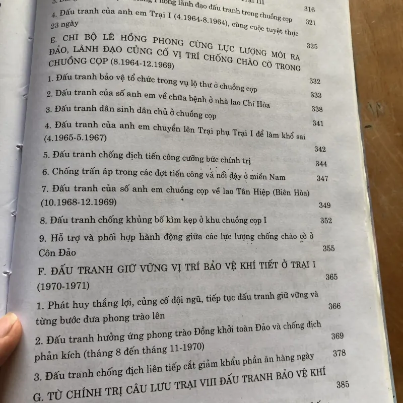 Tù chính trị câu lưu Côn Đảo 1000575