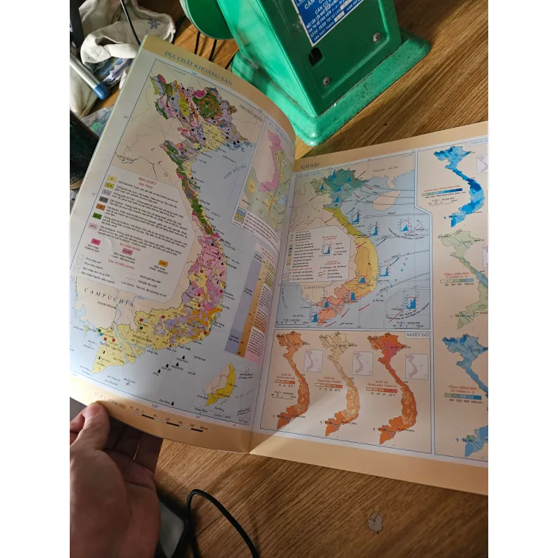 Alat địa lí Việt Nam 
20k 763020