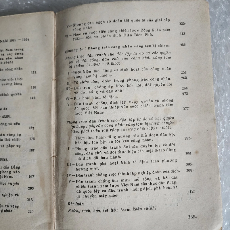 Giai cấp công nhân Việt nam thời kỳ 1945-1954 | Nguyễn Hữu Hợp | 1987 529249