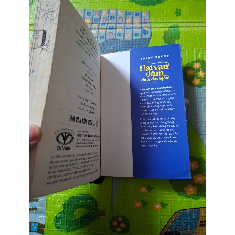 Hai vạn dặm dưới đáy biển 784832