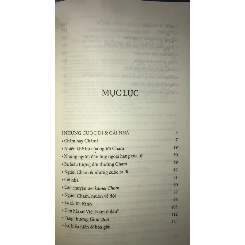 Những cuộc đi và cái nhà  748763