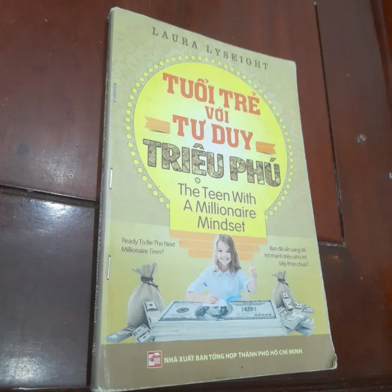 Laura Lyseight - TUỔI TRẺ VỚI TƯ DUY TRIỆU PHÚ 1023190