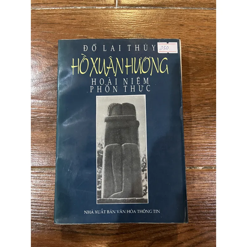 Hồ Xuân Hương Hoài niệm phồn thực - Đỗ Lai Thuý (k4) 708193