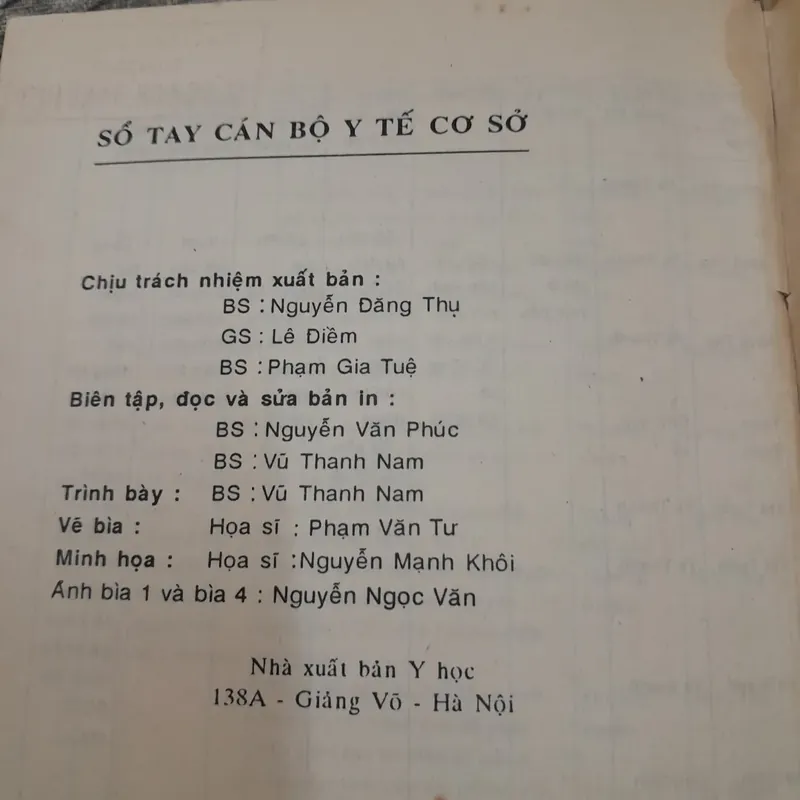 Sổ tay cán bộ y tế cơ sở. Bộ Y Tế năm 1992 707569