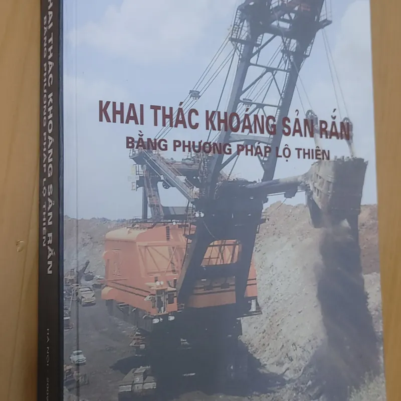 KHAI THÁC KHOÁNG SẢN RẮN BẰNG PHƯƠNG PHÁP LỘ THIÊN  565455