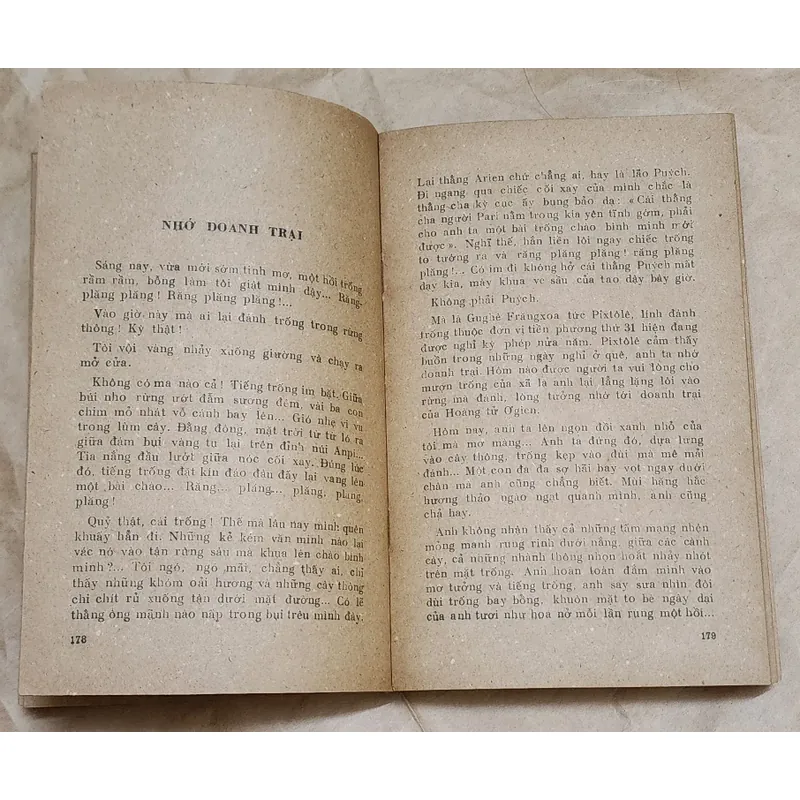 Truyện ngắn chọn lọc của Alphonse Daudet: NHỮNG VÌ SAO 717970